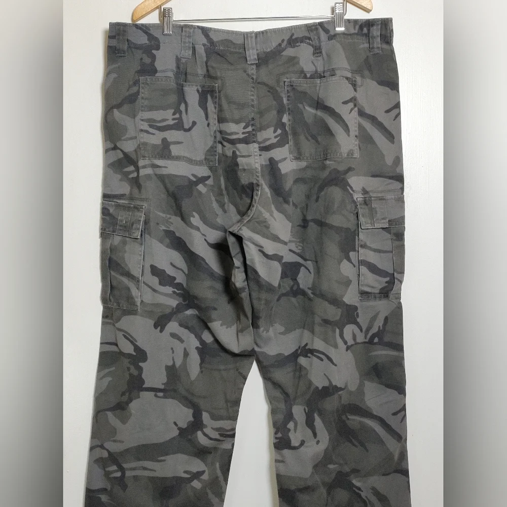 Wrangler Grey Camouflage Cargo Pants